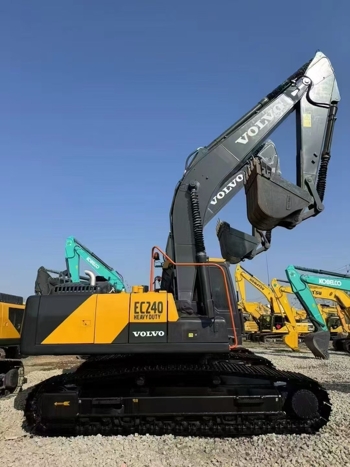 VOLVO EC240 - Beltegraver: bilde 1 VOLVO EC240 - Beltegraver: bilde 1