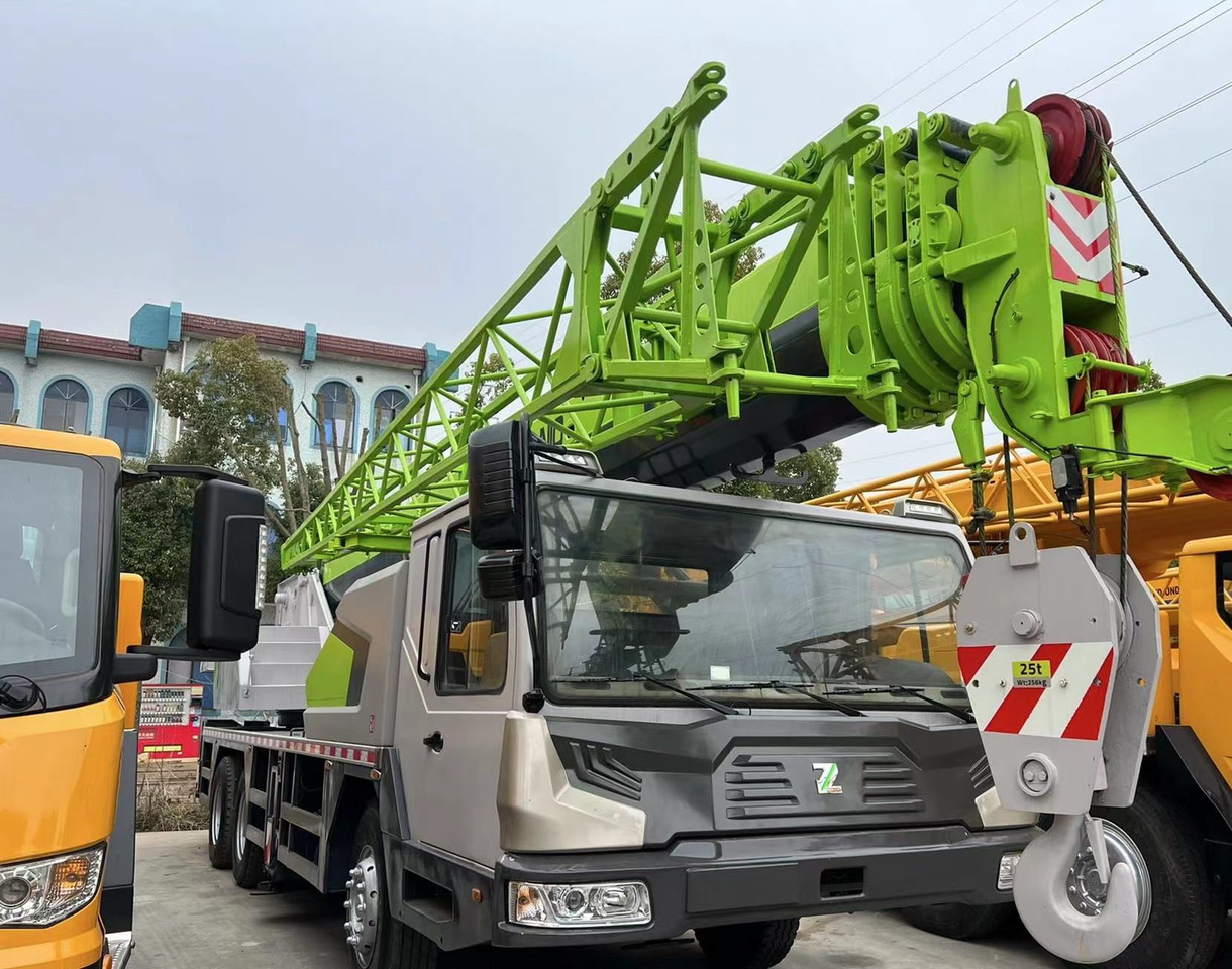 ZOOMLION Crane 33Ton - Allterrengkran: bilde 1 ZOOMLION Crane 33Ton - Allterrengkran: bilde 1