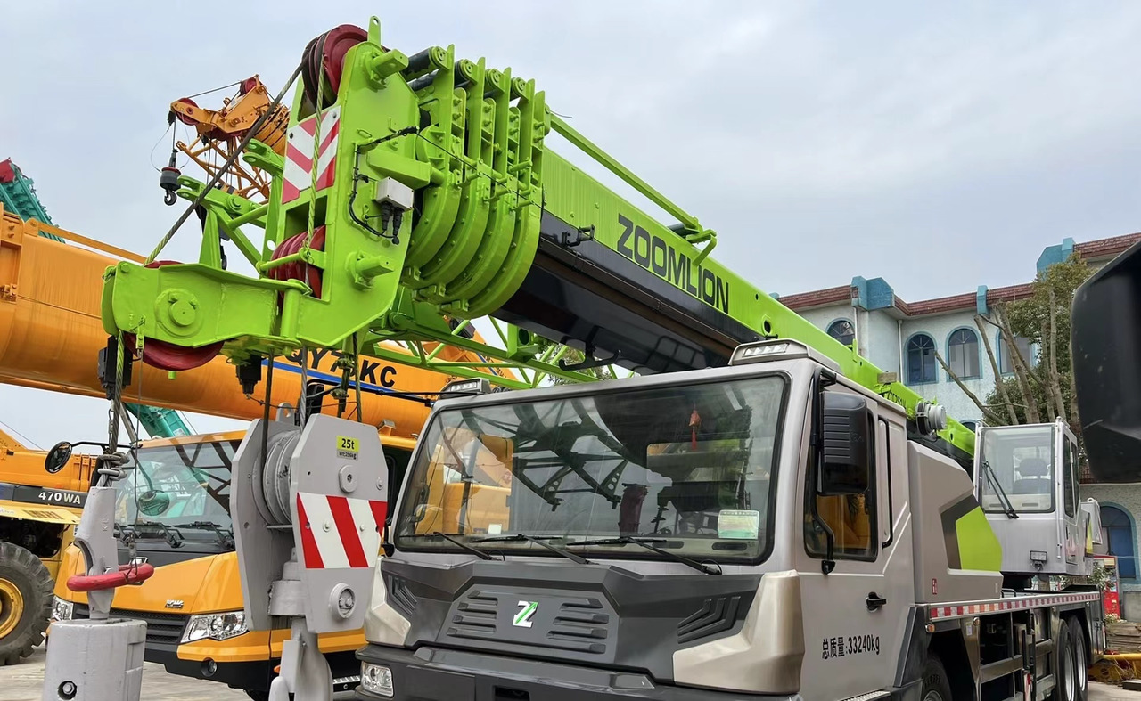 ZOOMLION Crane 33Ton - Allterrengkran: bilde 2 ZOOMLION Crane 33Ton - Allterrengkran: bilde 2