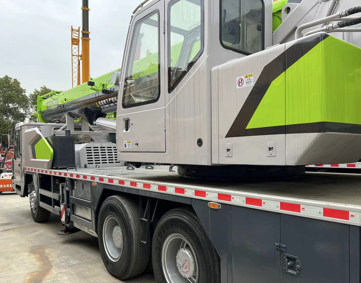 ZOOMLION Crane 33Ton - Allterrengkran: bilde 3 ZOOMLION Crane 33Ton - Allterrengkran: bilde 3