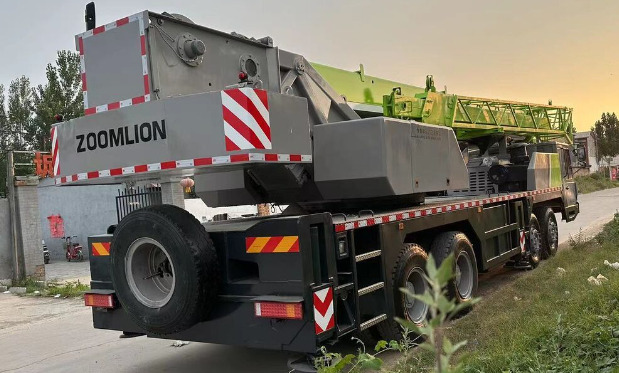 ZOOMLION Crane 50T - Allterrengkran: bilde 2 ZOOMLION Crane 50T - Allterrengkran: bilde 2