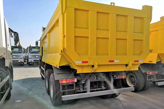 SINOTRUK Howo 400 10 Wheeler Dump Truck for Sale Price in Sierra Leone - Tippbil: bilde 3 SINOTRUK Howo 400 10 Wheeler Dump Truck for Sale Price in Sierra Leone - Tippbil: bilde 3