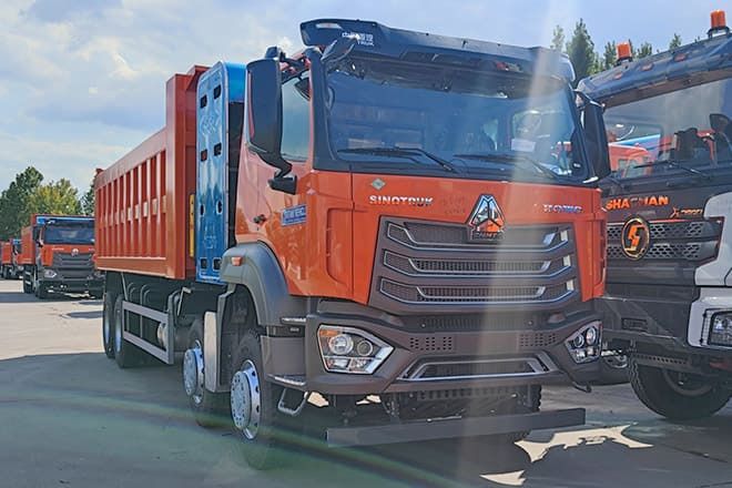 SINOTRUK Sinotruk Howo 8x4 Tipper Trucks for Sale in Ghana - Tippbil: bilde 3 SINOTRUK Sinotruk Howo 8x4 Tipper Trucks for Sale in Ghana - Tippbil: bilde 3