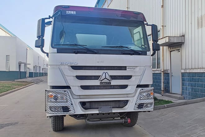 SINOTRUK Sinotruk Howo Fuel Tanker Truck Price for Sale in Ghana - Tankbil: bilde 3 SINOTRUK Sinotruk Howo Fuel Tanker Truck Price for Sale in Ghana - Tankbil: bilde 3