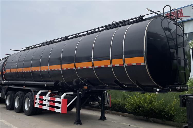 TITAN 3 Axle 38000 Litres Oil Tanker Trailer Price for Sale In Ghana - Tanksemi: bilde 1 TITAN 3 Axle 38000 Litres Oil Tanker Trailer Price for Sale In Ghana - Tanksemi: bilde 1
