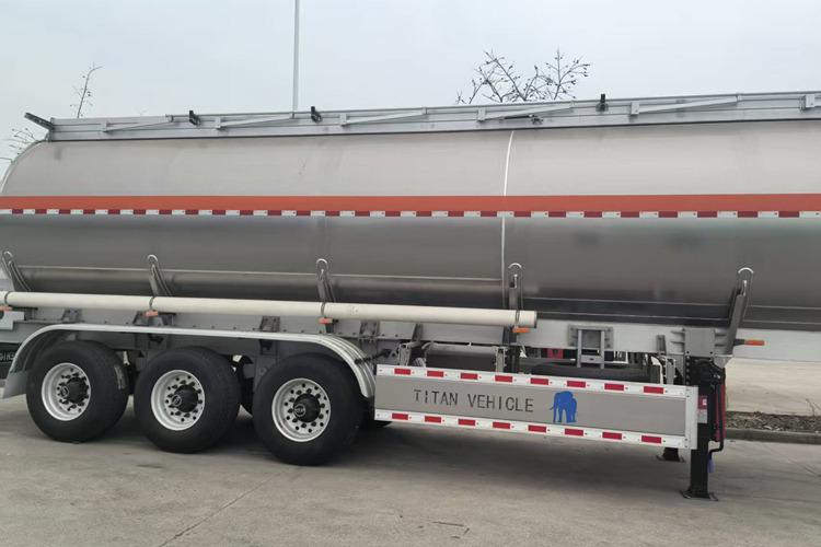TITAN 3 Axle 42000liter Aluminum Tanker Trailer for Sale in Mali - Tanksemi: bilde 4 TITAN 3 Axle 42000liter Aluminum Tanker Trailer for Sale in Mali - Tanksemi: bilde 4