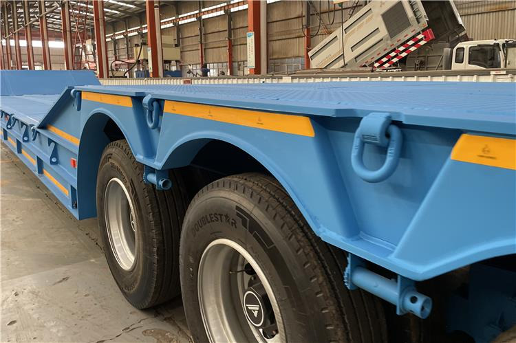 TITAN 4 Axle Folding Gooseneck Trailer for Sale In Zambia - Lavloader semitrailer: bilde 5 TITAN 4 Axle Folding Gooseneck Trailer for Sale In Zambia - Lavloader semitrailer: bilde 5
