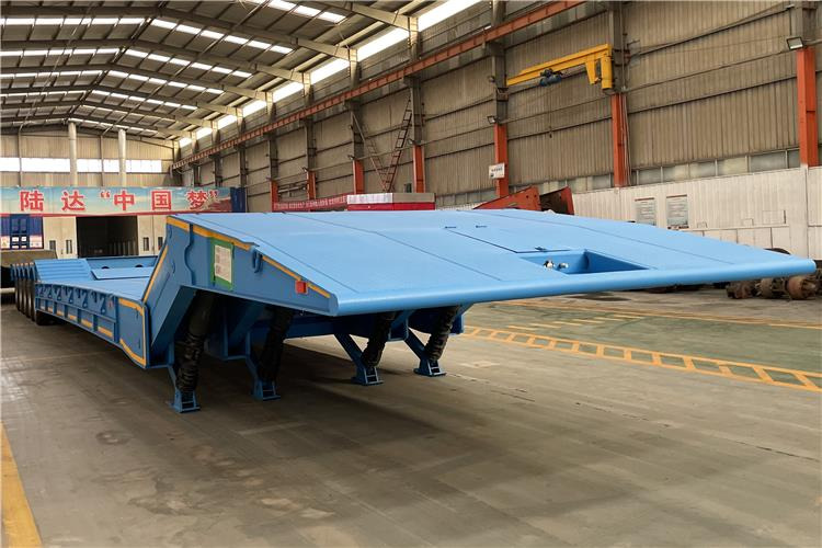 TITAN 4 Axle Folding Gooseneck Trailer for Sale In Zambia - Lavloader semitrailer: bilde 3 TITAN 4 Axle Folding Gooseneck Trailer for Sale In Zambia - Lavloader semitrailer: bilde 3