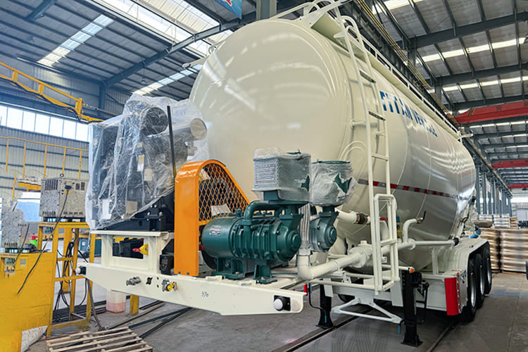 TITAN Dry Bulk Tanker Trailer for Sale in Saudi Arabia - Tanksemi: bilde 2 TITAN Dry Bulk Tanker Trailer for Sale in Saudi Arabia - Tanksemi: bilde 2