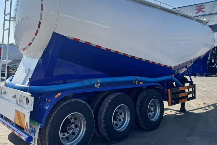 TITAN Dry Bulk Trailer for Sale in Ghana - Tanksemi: bilde 4 TITAN Dry Bulk Trailer for Sale in Ghana - Tanksemi: bilde 4