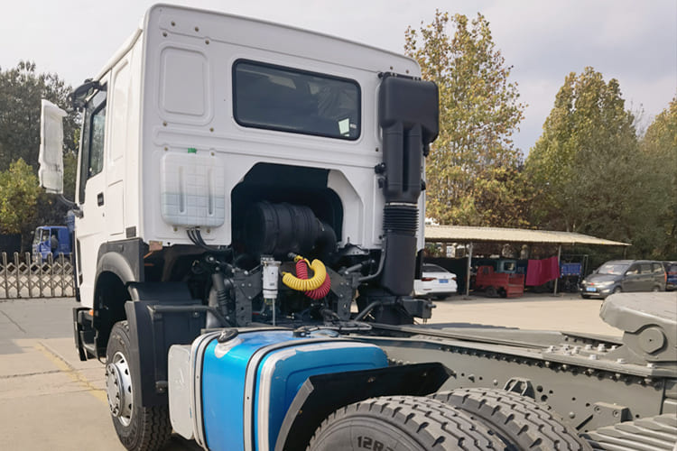 New HOWO 6x4 Tractor Head with Bull Bar for Africa - Trekkvogn: bilde 2 New HOWO 6x4 Tractor Head with Bull Bar for Africa - Trekkvogn: bilde 2