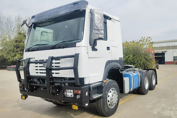New HOWO 6x4 Tractor Head with Bull Bar for Africa - Trekkvogn: bilde 1 New HOWO 6x4 Tractor Head with Bull Bar for Africa - Trekkvogn: bilde 1