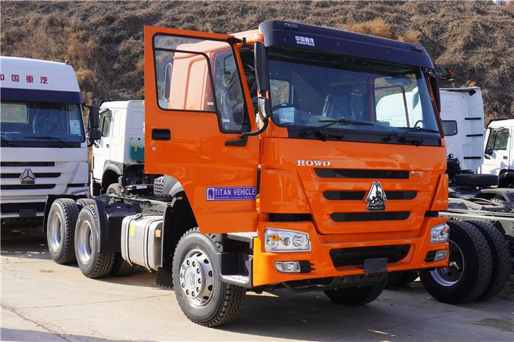 SINOTRUK Howo 371hp 6x4 10 Tires Truck Head for Sale In Jamaica - Trekkvogn: bilde 1 SINOTRUK Howo 371hp 6x4 10 Tires Truck Head for Sale In Jamaica - Trekkvogn: bilde 1