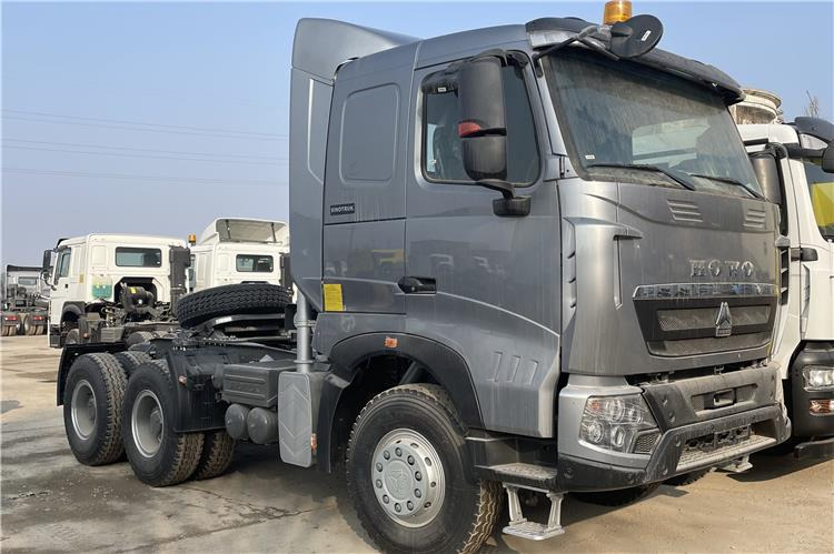 SINOTRUK Howo T7H Truck Head for Sale In Zimbabwe - Trekkvogn: bilde 2 SINOTRUK Howo T7H Truck Head for Sale In Zimbabwe - Trekkvogn: bilde 2