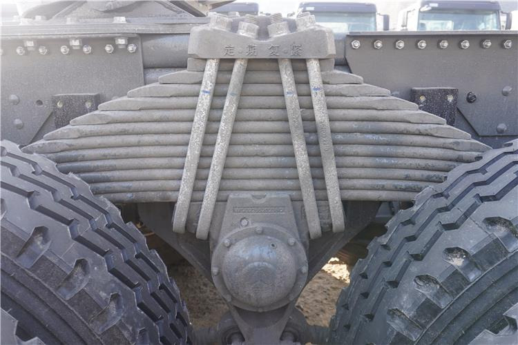 SINOTRUK Howo Truck Head Price 400HP for Sale In Guinea - Trekkvogn: bilde 5 SINOTRUK Howo Truck Head Price 400HP for Sale In Guinea - Trekkvogn: bilde 5