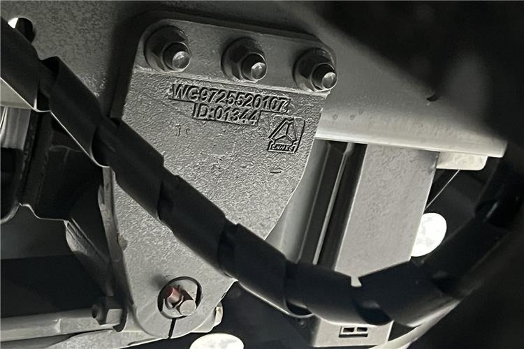 SINOTRUK Howo Truck Price - 400hp 10 Wheeler for Sale In Cameroon - Trekkvogn: bilde 4 SINOTRUK Howo Truck Price - 400hp 10 Wheeler for Sale In Cameroon - Trekkvogn: bilde 4