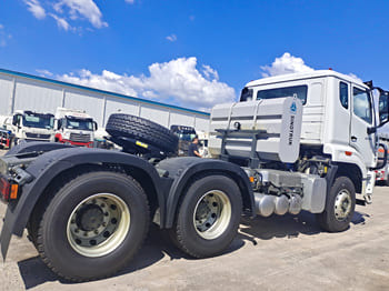 SINOTRUK Sinotruck for sale for Sale in Malawi - Trekkvogn: bilde 4 SINOTRUK Sinotruck for sale for Sale in Malawi - Trekkvogn: bilde 4