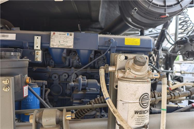 SINOTRUK Used Howo 400hp Tractor Truck for Sale In Nigeria Lagos - Trekkvogn: bilde 5 SINOTRUK Used Howo 400hp Tractor Truck for Sale In Nigeria Lagos - Trekkvogn: bilde 5