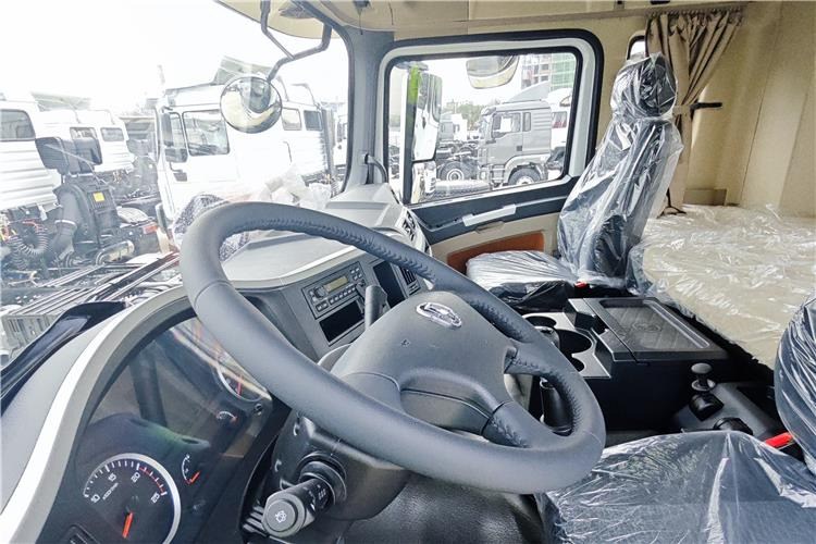 Shacman Shacman X3000 Truck Head 6x4 for Sale In Zambia - Trekkvogn: bilde 5 Shacman Shacman X3000 Truck Head 6x4 for Sale In Zambia - Trekkvogn: bilde 5