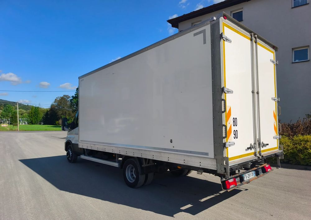 Iveco DAILY 70C18 rama do zabudowy 5,4M obsługa silnika nowy rozrząd - Chassis lastebil: bilde 5 Iveco DAILY 70C18 rama do zabudowy 5,4M obsługa silnika nowy rozrząd - Chassis lastebil: bilde 5