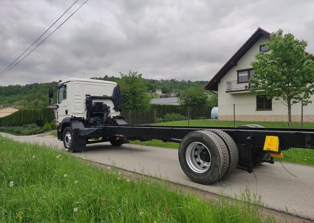 MAN TGM 18.290 ramo do zabudowy 18DMC - Chassis lastebil: bilde 4 MAN TGM 18.290 ramo do zabudowy 18DMC - Chassis lastebil: bilde 4