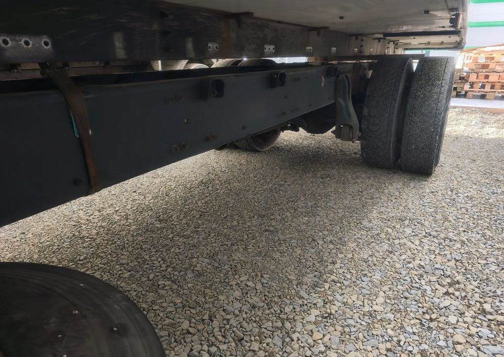 Renault Gama D 18.280 rama do zabudowy poduszka - Chassis lastebil: bilde 5 Renault Gama D 18.280 rama do zabudowy poduszka - Chassis lastebil: bilde 5