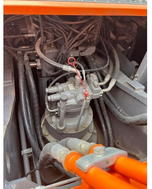 Beltegraver 2021 Hitachi ZX240-3: bilde 7