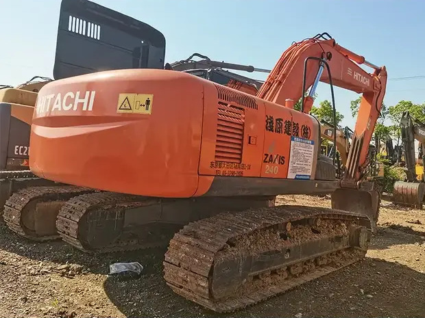 2022 Hitachi ZX240 - Beltegraver: bilde 1 2022 Hitachi ZX240 - Beltegraver: bilde 1
