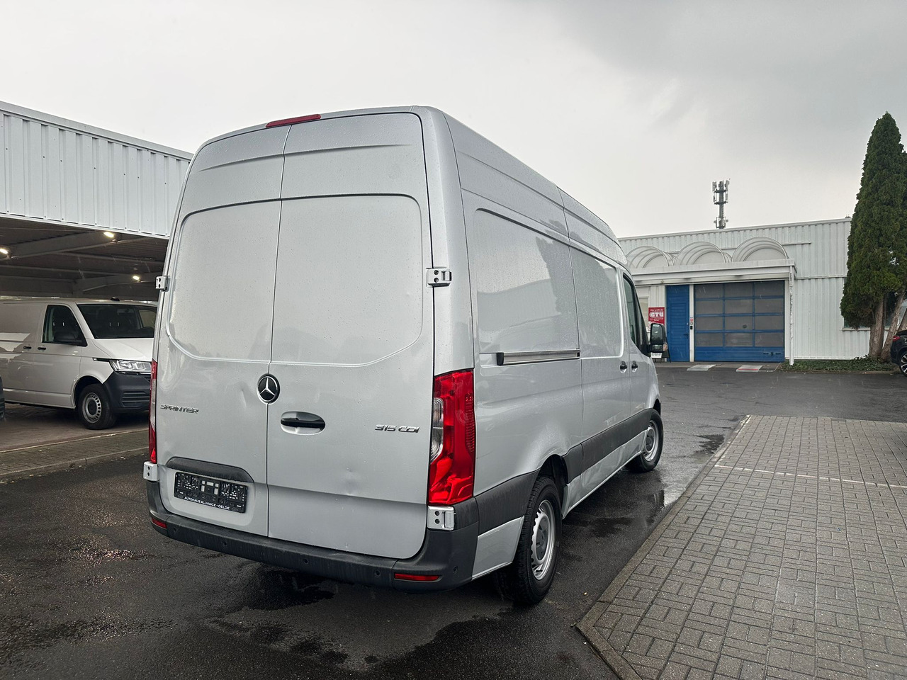 MERCEDES-BENZ Sprinter - Kassebil: bilde 4 MERCEDES-BENZ Sprinter - Kassebil: bilde 4