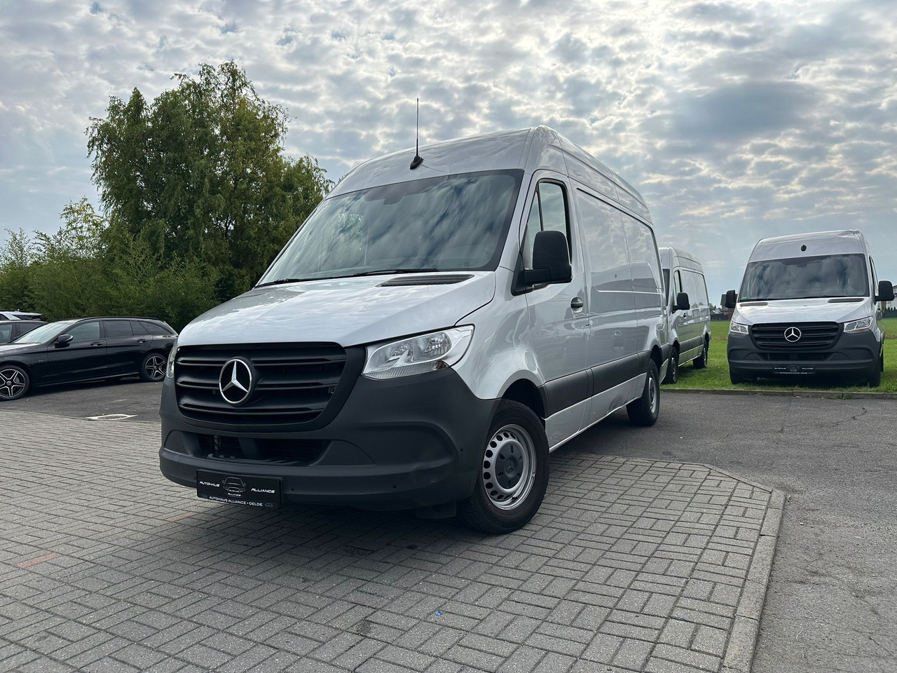 MERCEDES-BENZ Sprinter - Kassebil: bilde 1 MERCEDES-BENZ Sprinter - Kassebil: bilde 1
