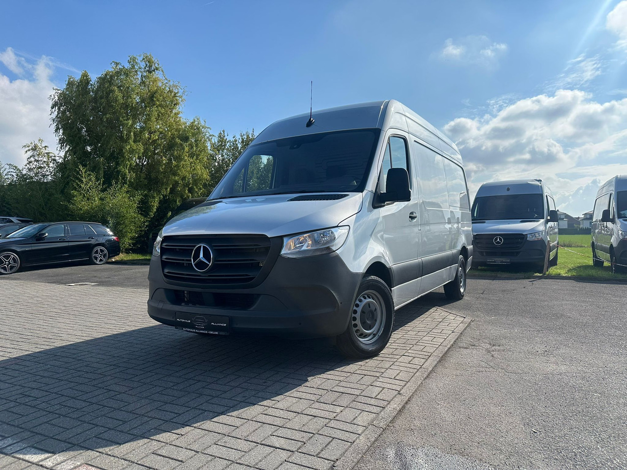 MERCEDES-BENZ Sprinter - Kassebil: bilde 2 MERCEDES-BENZ Sprinter - Kassebil: bilde 2