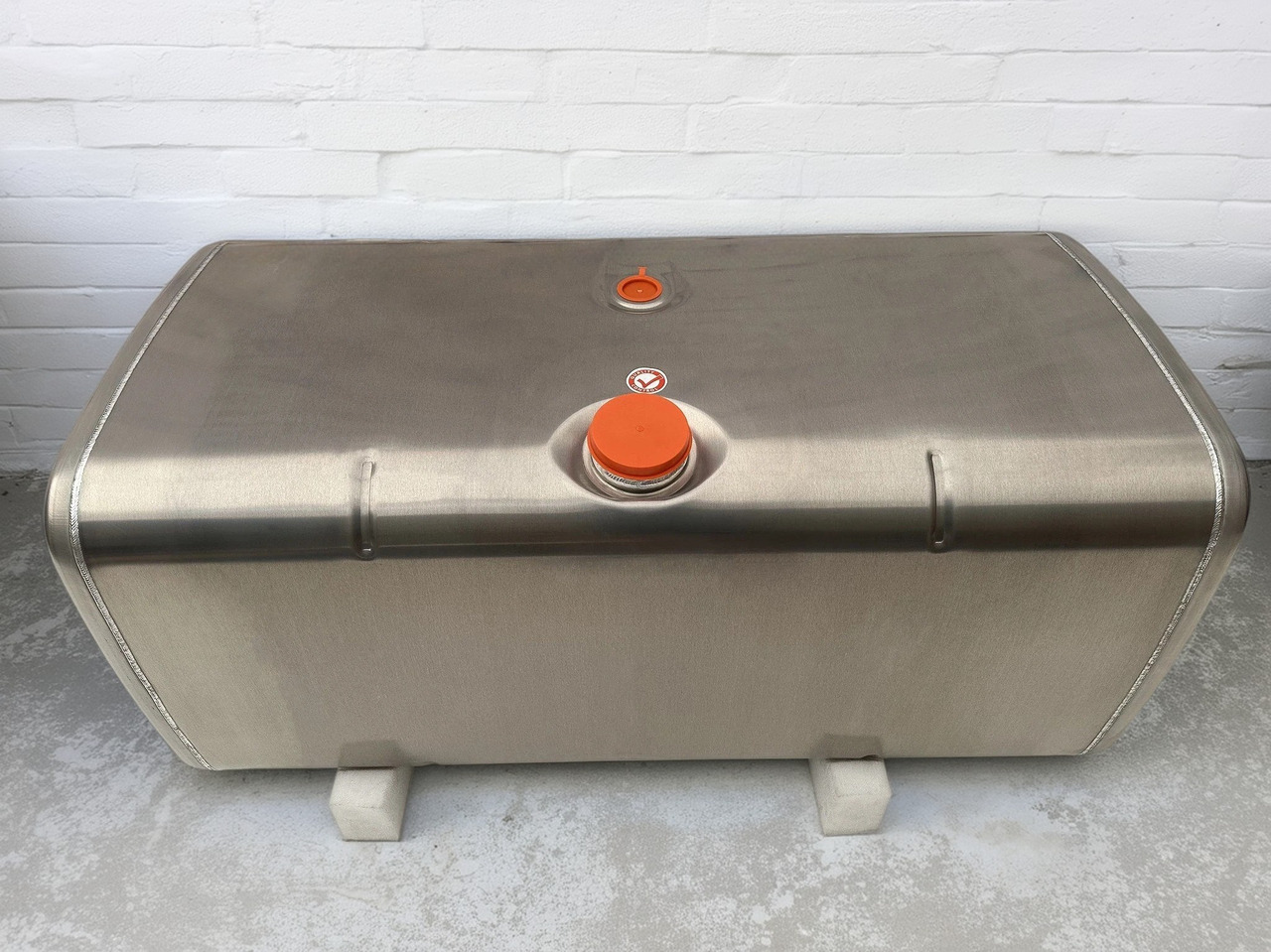 MAN  - Drivstofftank: bilde 1 MAN  - Drivstofftank: bilde 1