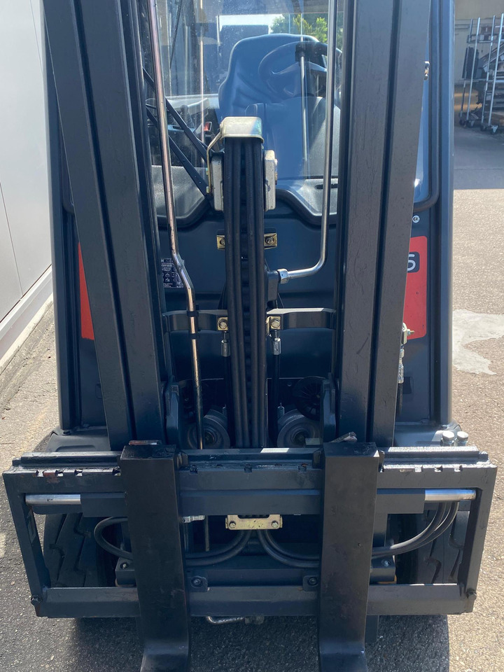 Linde Linde H 16 T - 2.575 h - Seitenschieber - - Gasstruck: bilde 4 Linde Linde H 16 T - 2.575 h - Seitenschieber - - Gasstruck: bilde 4