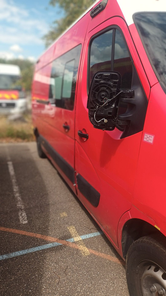 A vendre RENAULT MASTER année 2012. - Ambulanse: bilde 4 A vendre RENAULT MASTER année 2012. - Ambulanse: bilde 4