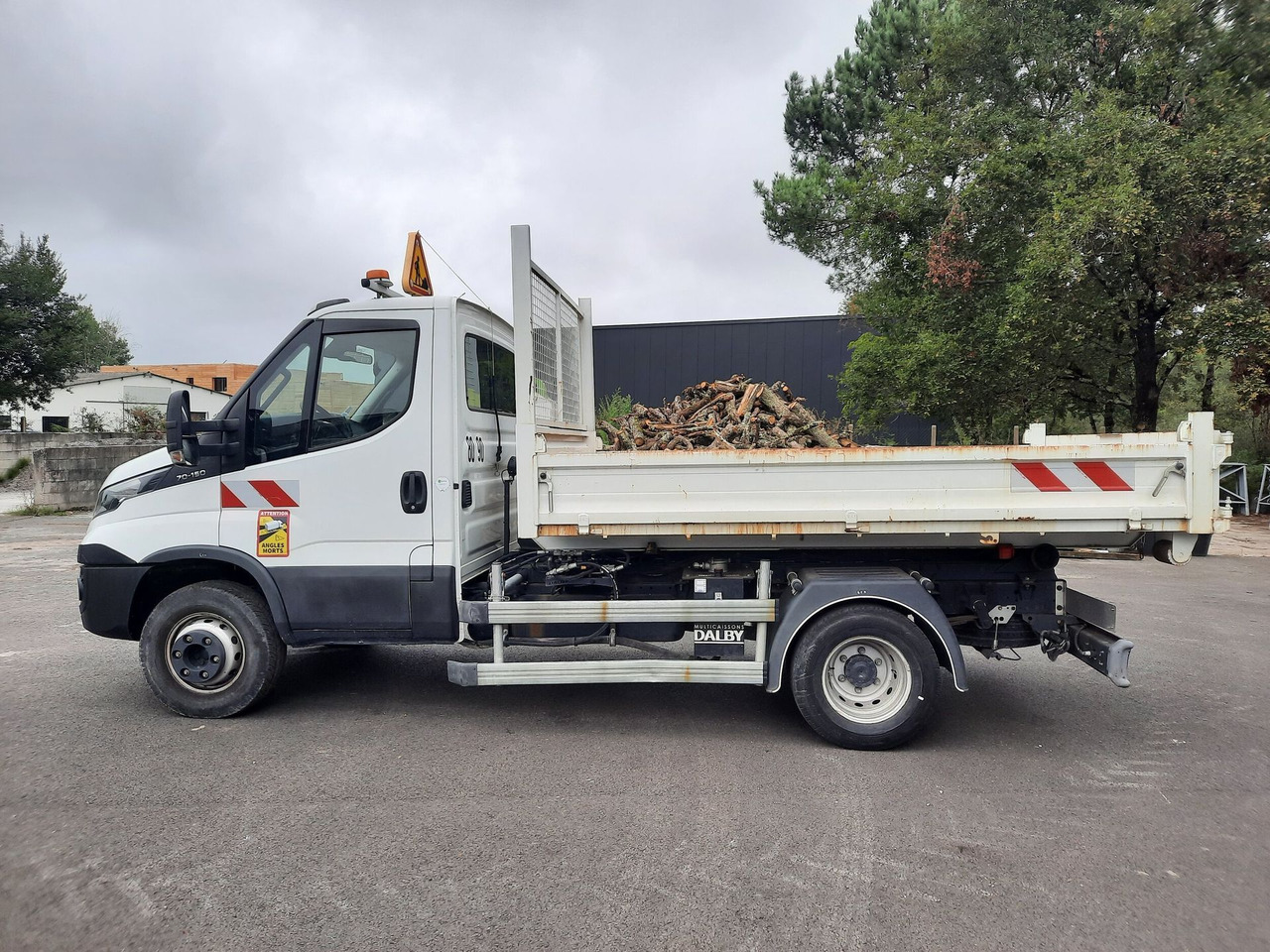Polybenne Iveco 7 tonnes - Krokbil, Varebil: bilde 2 Polybenne Iveco 7 tonnes - Krokbil, Varebil: bilde 2