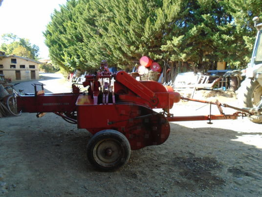 Massey Ferguson 10-8 - Firkantpresse: bilde 3 Massey Ferguson 10-8 - Firkantpresse: bilde 3