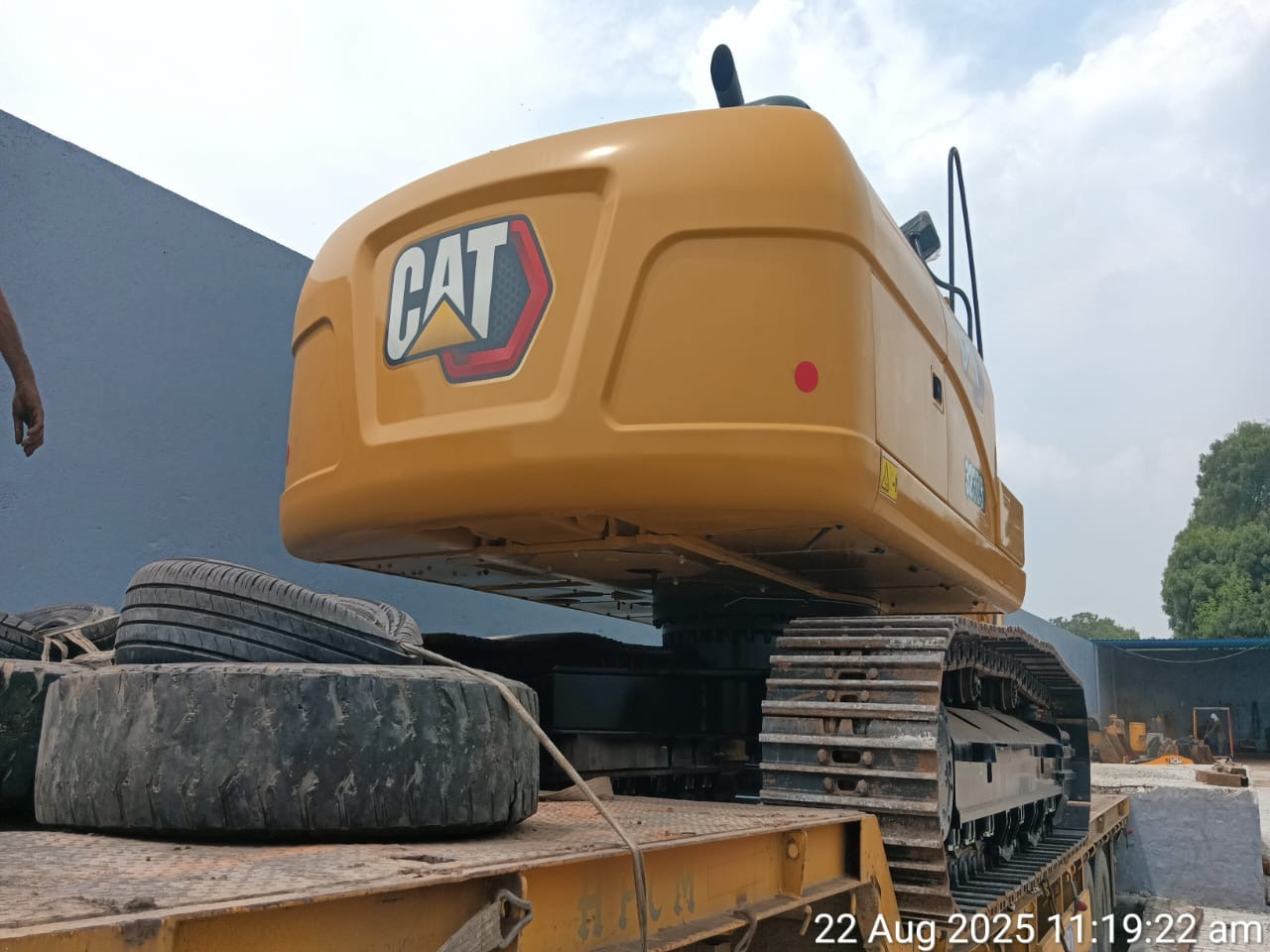 CATERPILLAR 323D3 - Gravemaskin: bilde 5 CATERPILLAR 323D3 - Gravemaskin: bilde 5