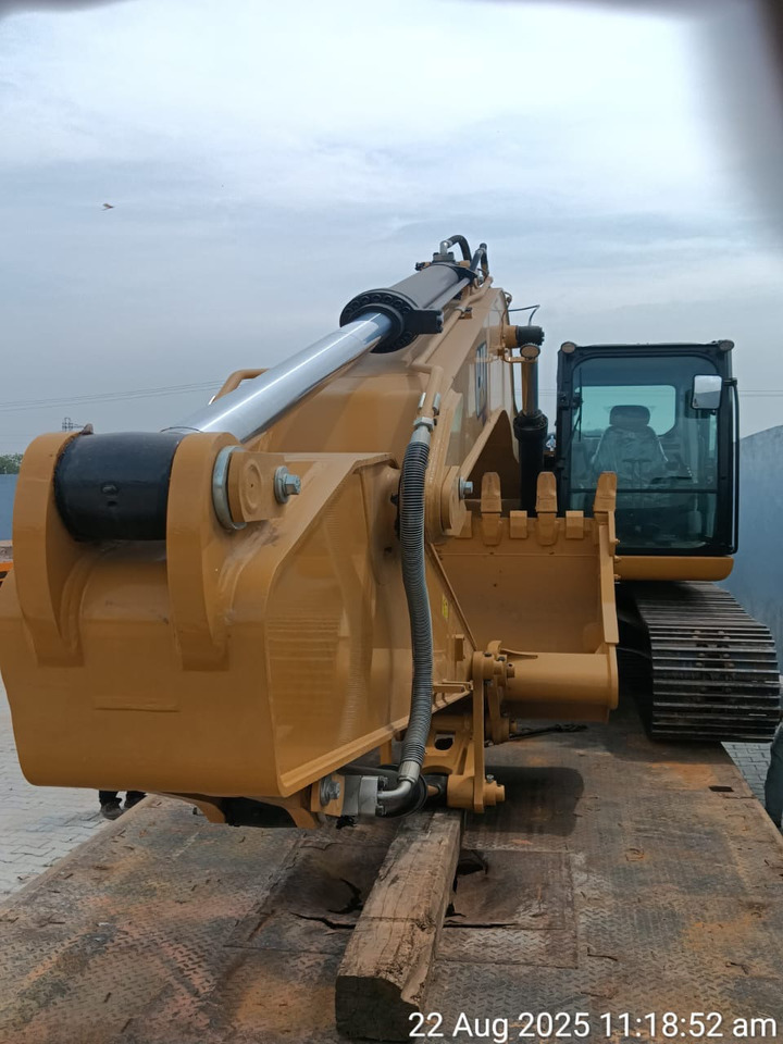 CATERPILLAR 323D3 - Gravemaskin: bilde 1 CATERPILLAR 323D3 - Gravemaskin: bilde 1