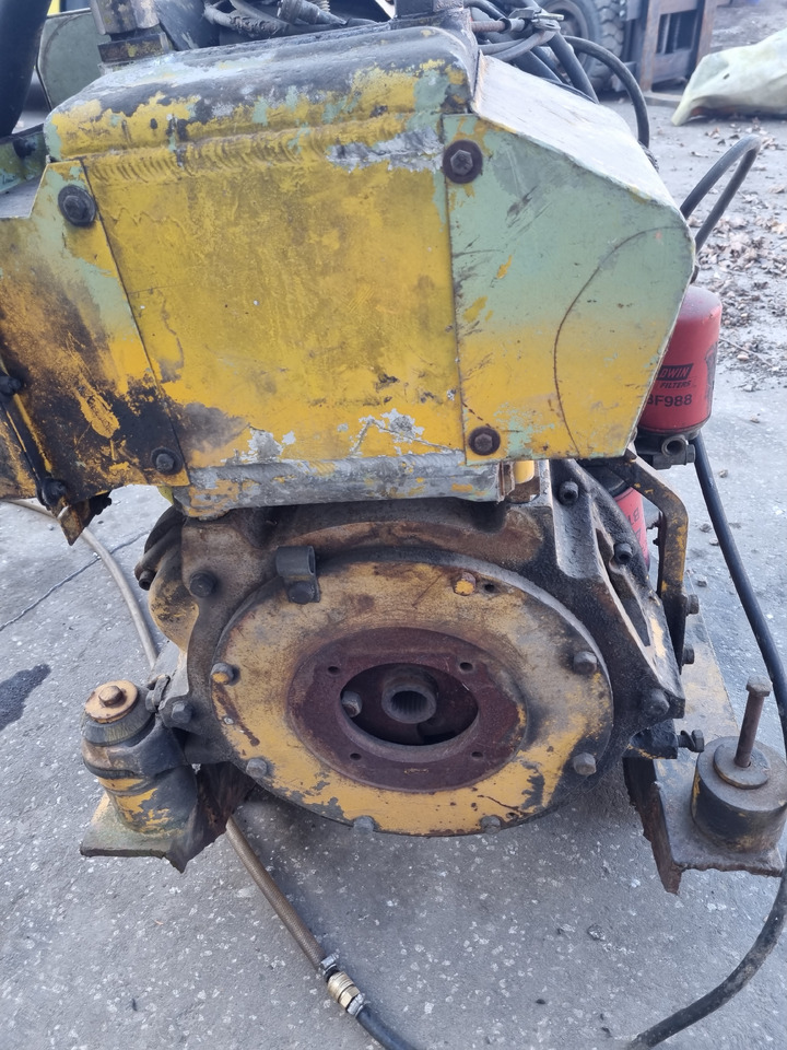 DEUTZ F4L912 - Motor for Bygg og anlegg: bilde 1 DEUTZ F4L912 - Motor for Bygg og anlegg: bilde 1