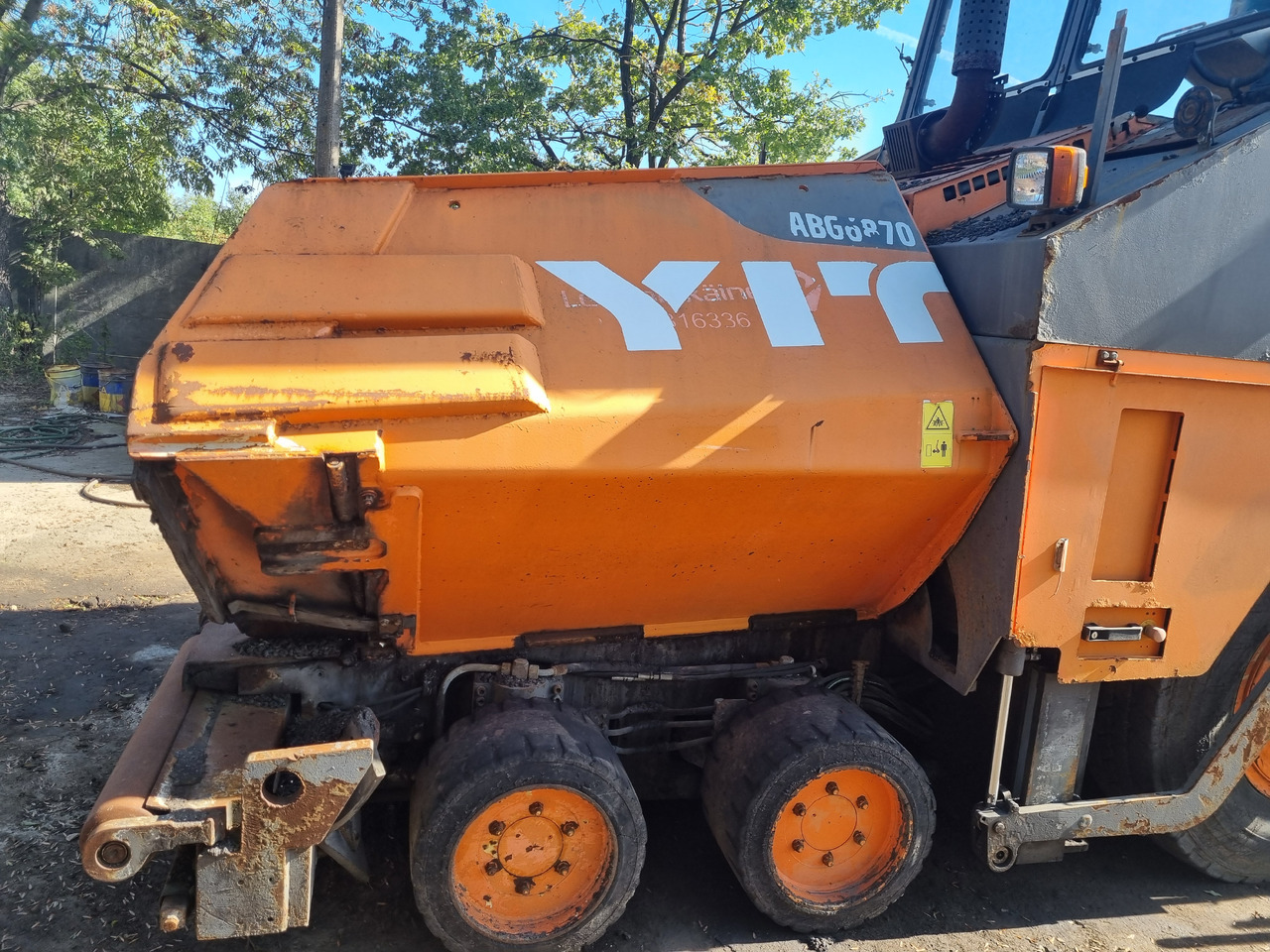 VOLVO TITAN 6870 - Asfaltutlegger: bilde 3 VOLVO TITAN 6870 - Asfaltutlegger: bilde 3