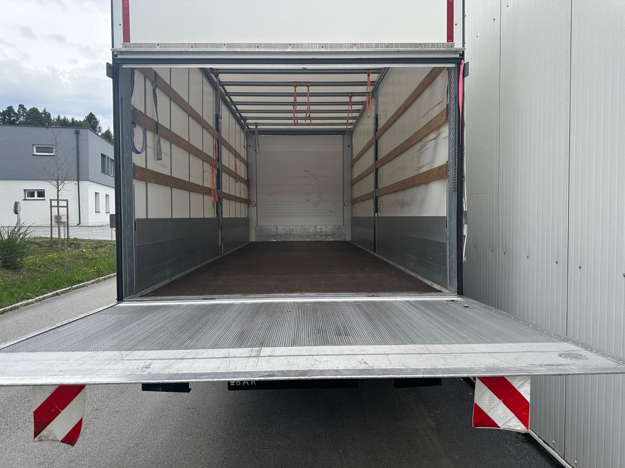 DAF LF 260 8Gang Bär-LBW - Kapellbil: bilde 5 DAF LF 260 8Gang Bär-LBW - Kapellbil: bilde 5