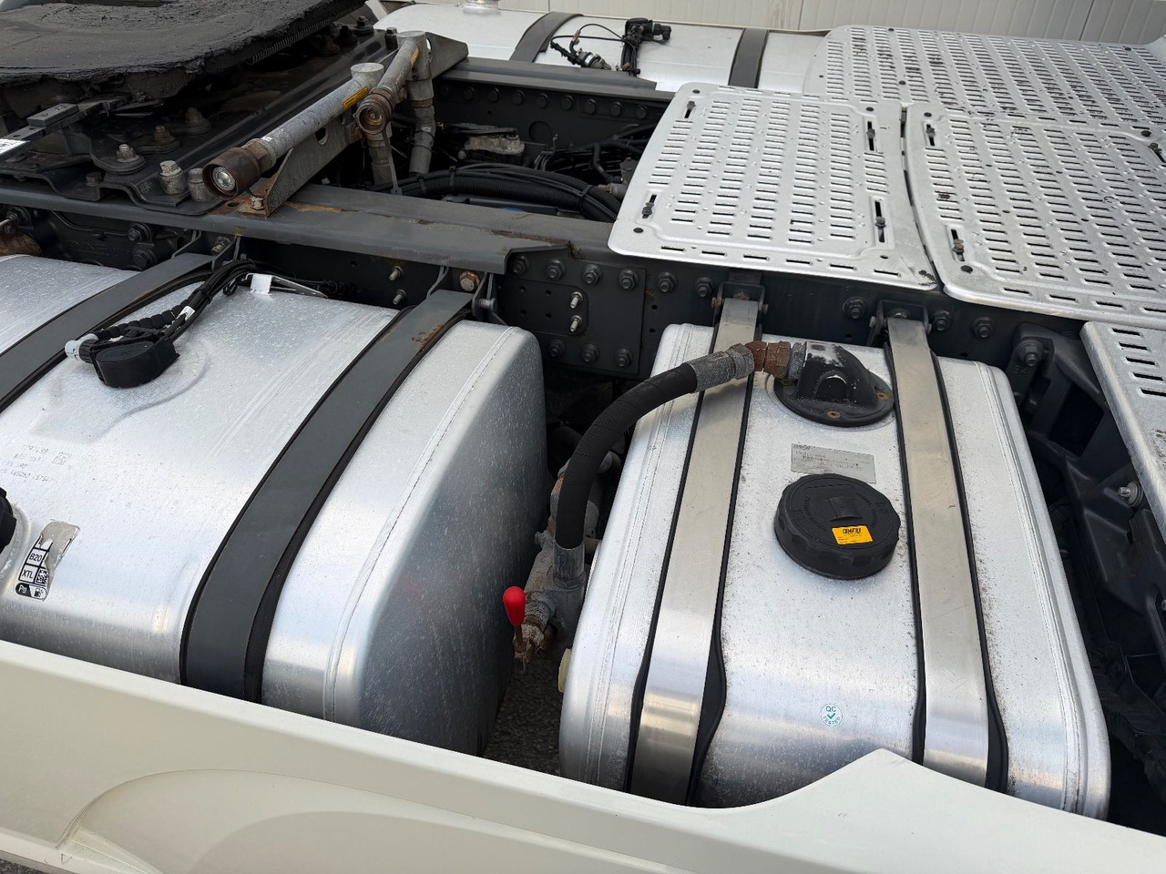 DAF XF 530 Vollausstattung Vollluft 2l-Hydraulik - Trekkvogn: bilde 5 DAF XF 530 Vollausstattung Vollluft 2l-Hydraulik - Trekkvogn: bilde 5