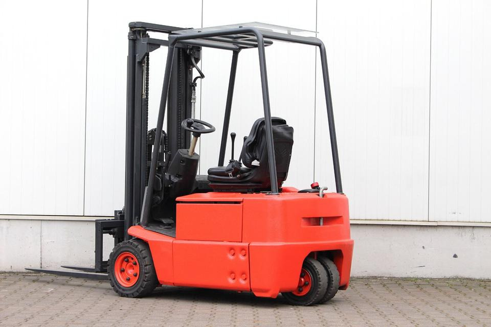 LINDE E15Z-02 Triplex 4,7m - El-truck: bilde 3 LINDE E15Z-02 Triplex 4,7m - El-truck: bilde 3