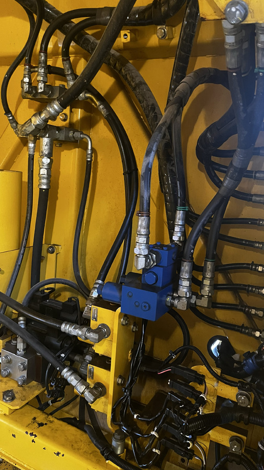 Beltegraver KOMATSU PC2000-8: bilde 14