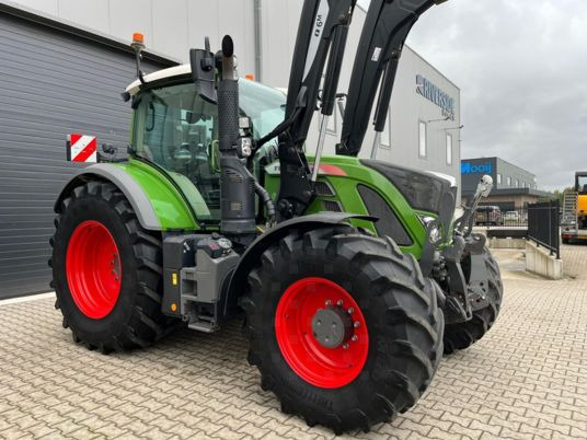 Fendt 720 S4 PROFI PLUS - Traktor: bilde 2 Fendt 720 S4 PROFI PLUS - Traktor: bilde 2