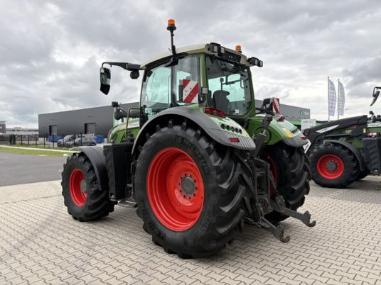 Fendt 720 VARIO S4 POWER - Traktor: bilde 5 Fendt 720 VARIO S4 POWER - Traktor: bilde 5