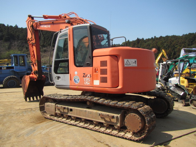 HITACHI ZX135USK - Beltegraver: bilde 2 HITACHI ZX135USK - Beltegraver: bilde 2