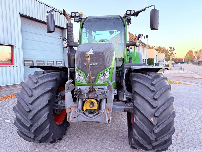 Traktor Fendt 724 S4 Profi Plus: bilde 11 Traktor Fendt 724 S4 Profi Plus: bilde 11