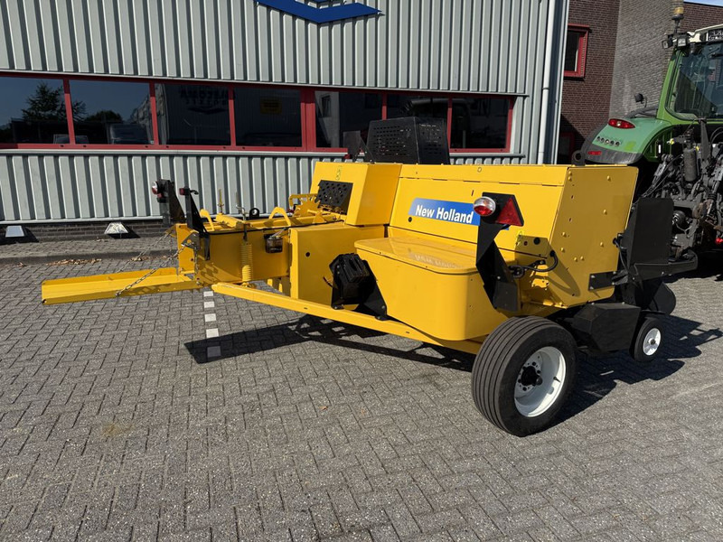 New Holland BC5060 Mini Balenpers - Firkantpresse: bilde 3 New Holland BC5060 Mini Balenpers - Firkantpresse: bilde 3