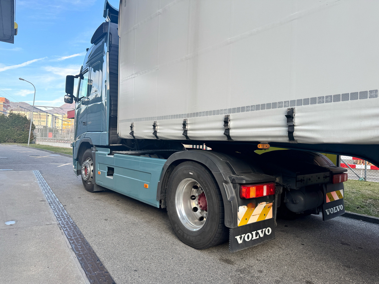 Volvo FH-420 4x2 - Trekkvogn: bilde 3 Volvo FH-420 4x2 - Trekkvogn: bilde 3